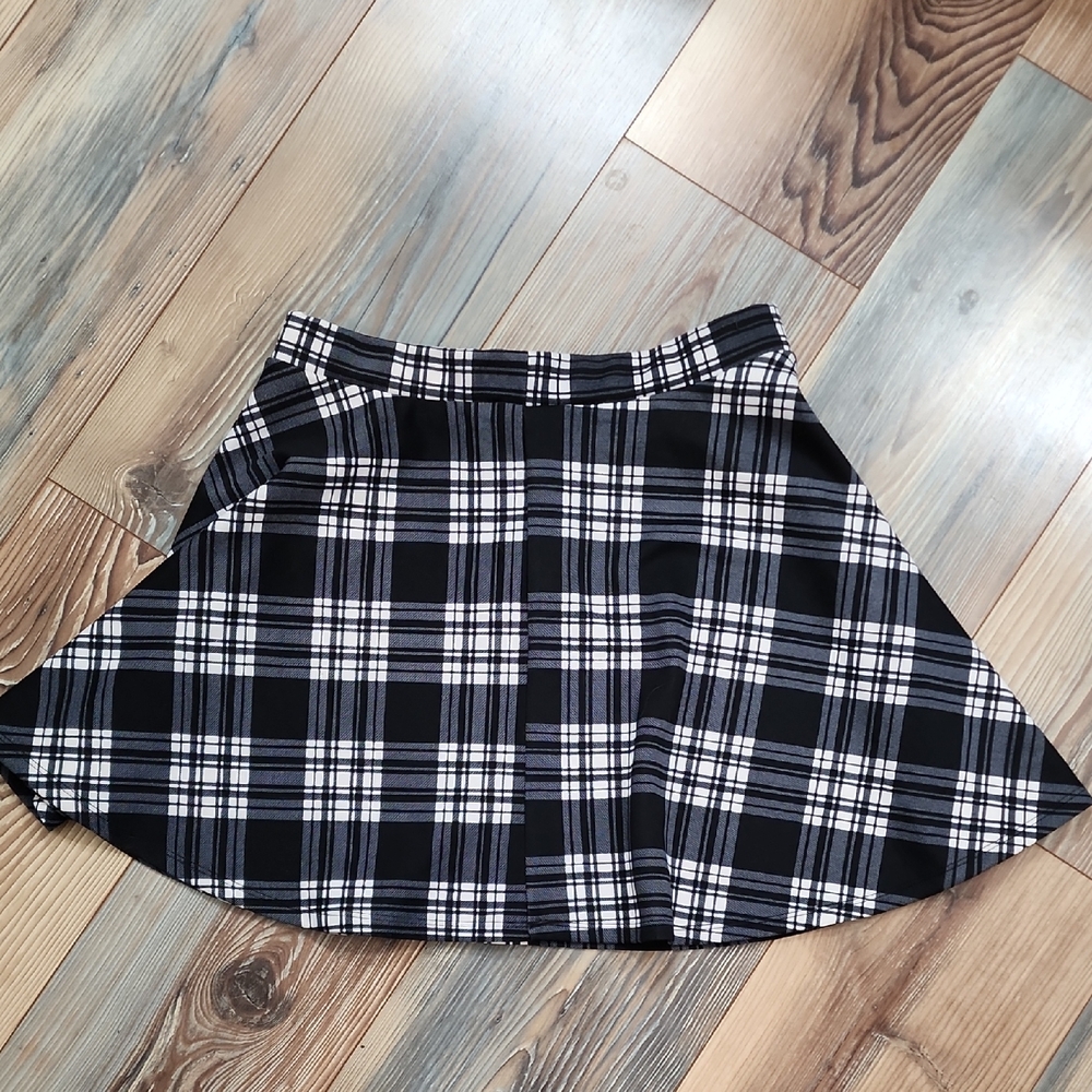 Black and White Plaid A-Line Skirt